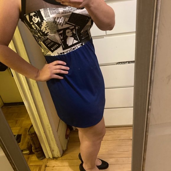 Designer hooded dress - Picture 4 of 4